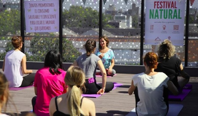 Sesión de relajación y meditación. Foto: Festival Natural