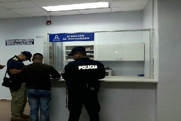 Las autoridades del Ministerio Público iniciaron  las investigaciones en los multifamiliares de Nueva Providencia y en el Cuarto de Urgencias de Sabanitas.