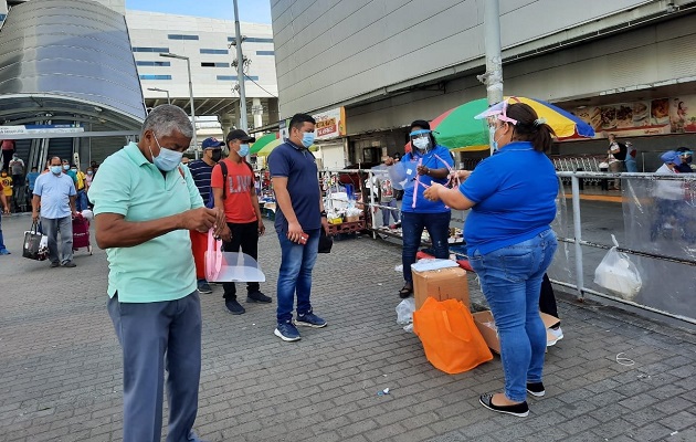 Panamá acumula 231,357 contagios confirmados y 3,840 fallecimientos de coronavirus hasta el domingo 27 de diciembre.