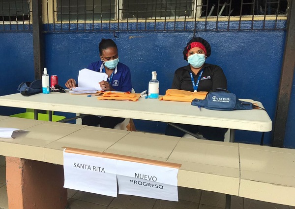 En el Colegio Monseñor Francisco Beckmann se entregó la tarjeta de clave social a los estudiantes de Becas de Concurso de las escuelas de Panamá Norte.