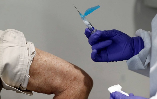 La vacuna de Pfizer ya se aplica en varios países. 
