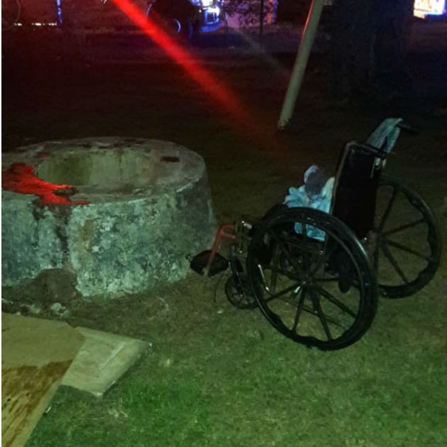 Vista de lo profundo del pozo brocal de donde fue extraido el cadáver. Foto:Melquiades Vásquez A. 