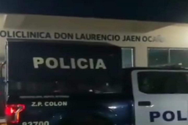 El herido fue trasladado al cuarto de urgencias de la Policlínica de Don Laurencio Jaén Ocaña del corregimiento de Sabanitas, donde se dictaminó su muerte. 