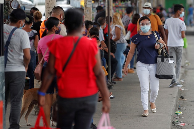 El Minsa anunció hoy  que hay 49.445 casos activos de coronavirus a nivel nacional. Foto: EFE