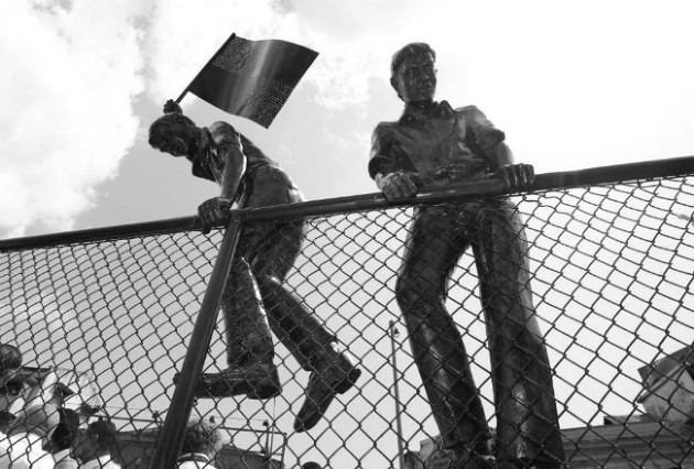 El aniversario 57 de la Gesta nos tomó con la vergonzosa situación del fotógrafo peruano Emilio Gastelú, quien murió soñando en convertirse en un ciudadano panameño. Foto: Archivo. Epasa.