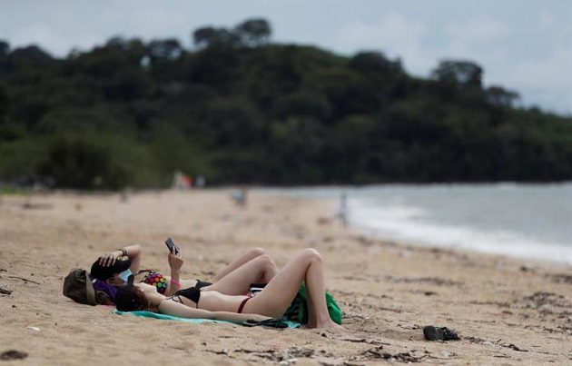 Panamá volvió a cerrar sus playas en noviembre de 2020, por un repunte de la pandemia. Foto: EFE