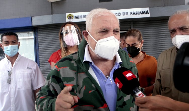 Ricardo Martinelli, expresidente de la República, a su salida ayer del edificio Avesa.