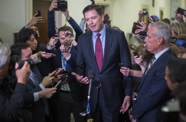 Exdirector del FBI, James Comey