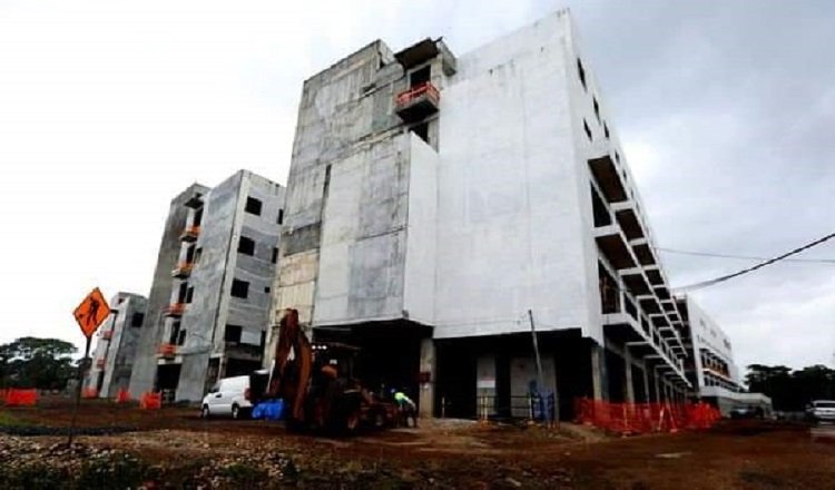 Así quedó la construcción del hospital Manuel Amador Guerrero, en la ciudad de Cólón. Foto de archivo