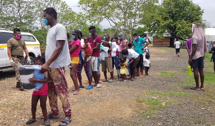 Hay migrantes varados en ambas fronteras panameñas. 