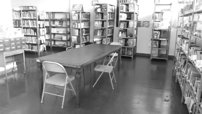 Las bibliotecas públicas están al mando del Ministerio de Educación y la Fundación Biblioteca Nacional, la cual colabora suministrando los ejemplares, mobiliarios, equipos de oficina, pinturas, pago de luz, agua y basura. Foto: Cortesía Lourdes Tejada.