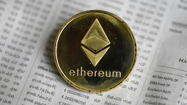 La criptodivisa de la red descentralizada empieza con fuerza. EFE