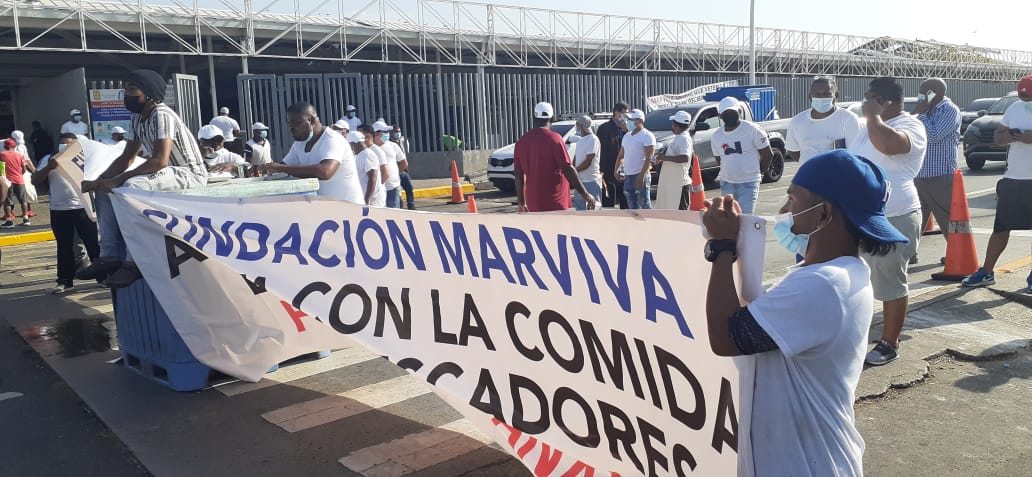 De acuerdo con Escartí existen algunos artículos que lesionan al pescador y lastimosamente ya ellos habían acudido a la Asamblea Nacional antes de aprobarse esta ley y le habían solicitado a los diputados que tomaran en cuenta que algunos de los artículos se estaban modificando de manera tal que perjudican a los pescadores.