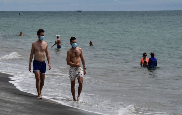 En seis provincia de Panamá se prohíbe acceso a las playas los fines de semana.