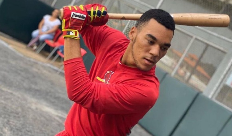 Leonardo Bernal tiene como inspiración a Yadier Molina.