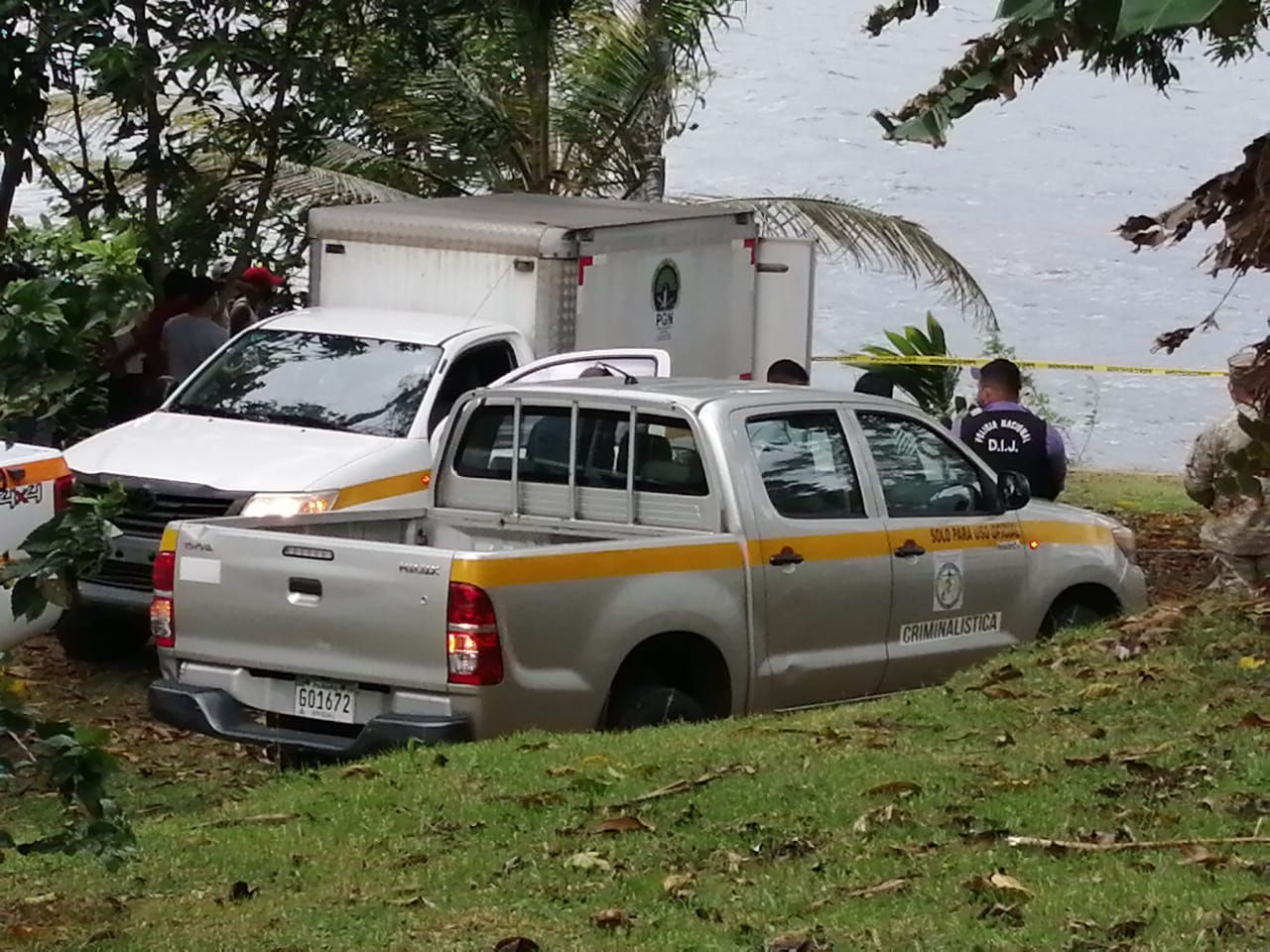 El carro fúnebre del Ministerio Público llegó al lugar para trasladar el cuerpo. Foto: Diómedes Sánchez