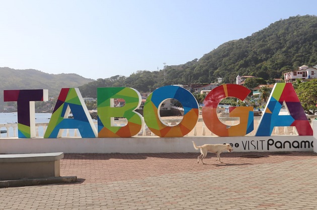 Taboga cuenta con aproximadamente seis sitios de hospedaje entre hoteles y hostales.