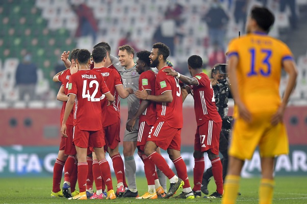 Los jugadores del Bayern Munich celebran su victoria por 1-0 sobre el Tigres de México. Foto: EFE