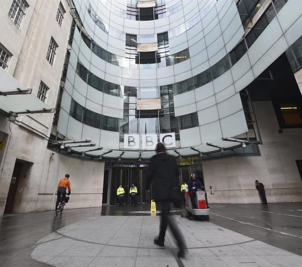 Sede principal de la cadena BBC en Londres, Reino Unido.