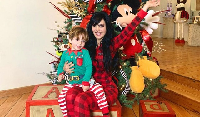 Maribel Guardia y su nieto.  Foto: Instagram / @maribelguardia