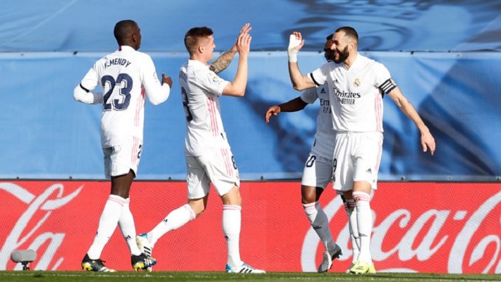 Benzema y Kross le dieron el triunfo al Real Madrid el pasado domingo ante el Valencia por 2-0. Foto: @realmadriden