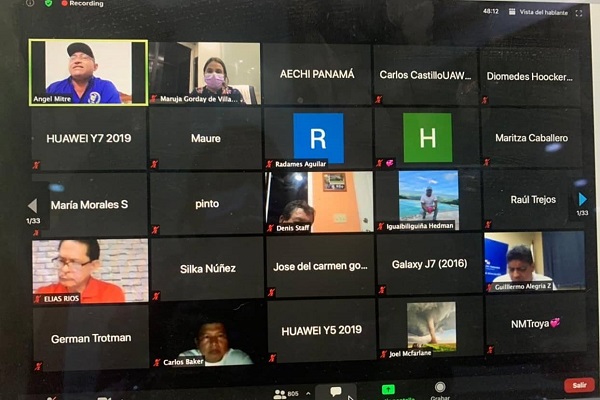 Reunión virtual con docentes.