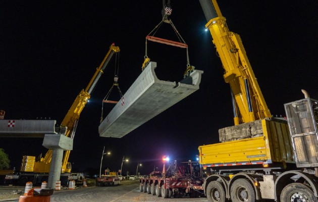 Colocan última viga del proyecto Ramal de la Línea 2 de Metro de Panamá. Foto: Cortesía