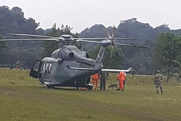 La aeronave AN-139 aterriza en Río Belén, Donoso provincia de Colón, con unidades Aeronavales y del Sinaproc para buscar a una menor desaparecida. 