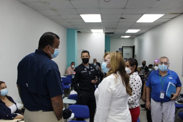 Este domingo se realizó una reunión en donde participó no solo el equipo de salud de la región de San Miguelito, sino también personal de otras instituciones y ministerios.