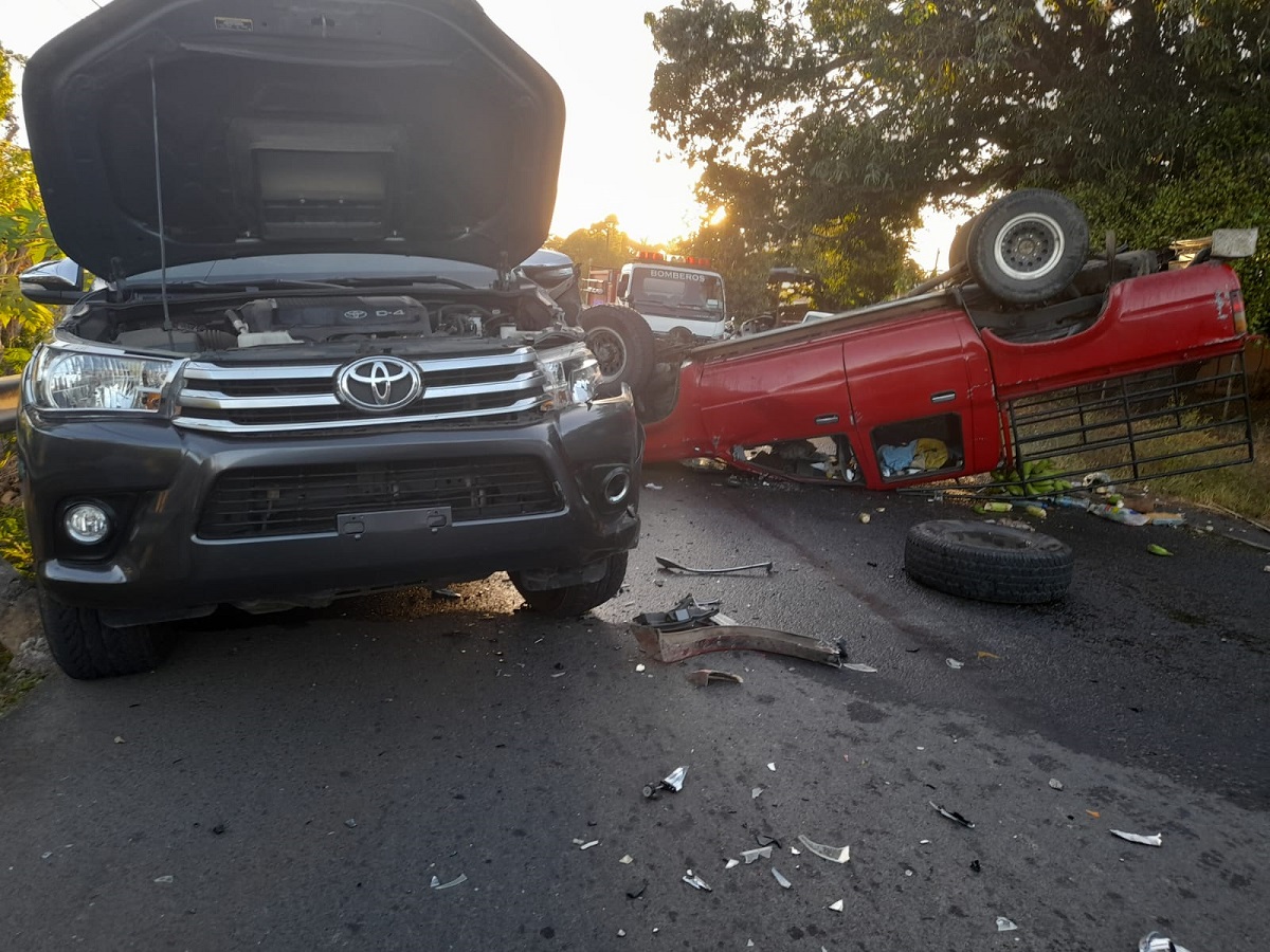 También en el área de Sábana Grande, se registró una colisión y vuelco. Foto: Thays Domínguez