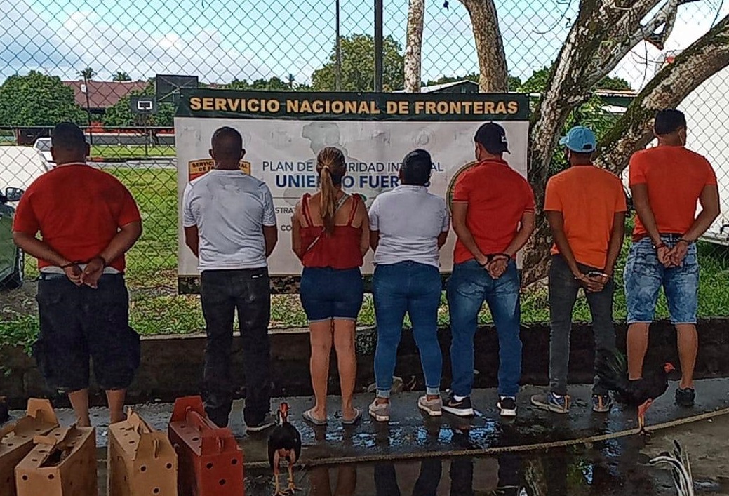 Un total de siete personas fueron retenidas. Foto: Mayra Madrid