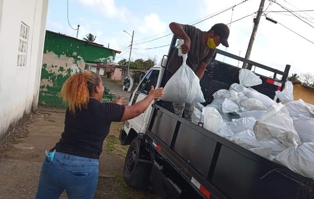 En el corregimiento del Guabo, área montañosa de Chagres se han entregado 600 bolsas de alimentos.