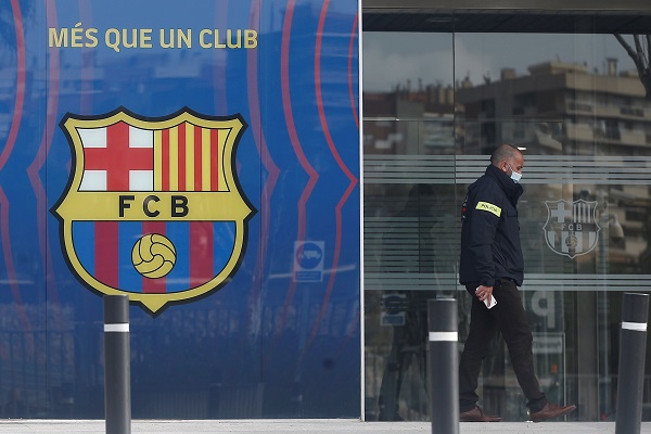 En el documento aparecen señalados Joan Laporta y Víctor Font, actuales candidatos a la presidencia del FC Barcelona. Foto: EFE