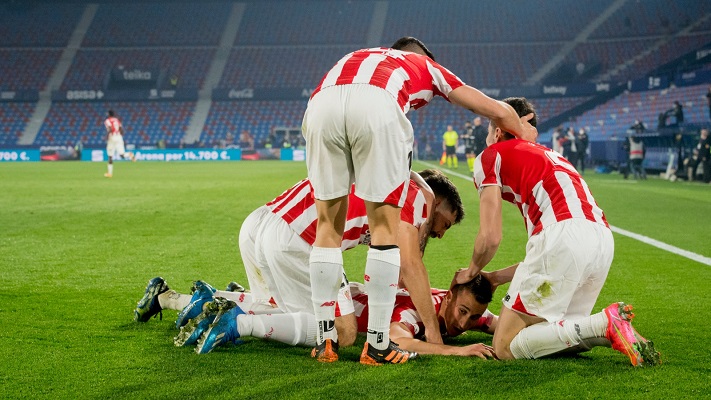 Alex Berenguer marcó el tanto del triunfo en el 112 para darle el pase a la final a los vascos. Foto: @AthleticClub