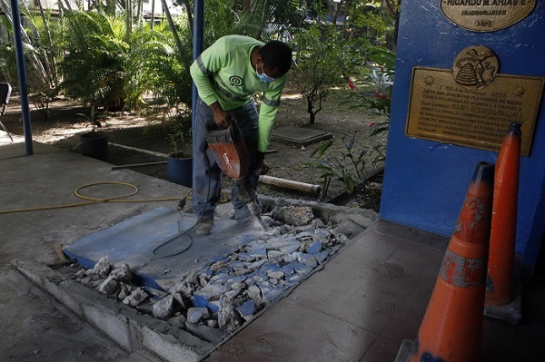 Realizan trabajos de mantenimiento.