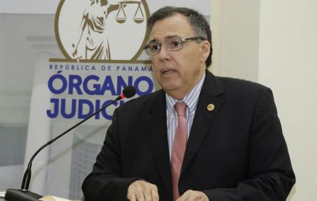 Luis Ramón Fábrega es el presidente de la Corte Suprema de Justicia. 