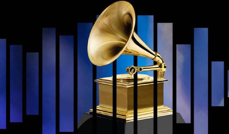 Gramófono, premio para los seleccionados.  Grammy