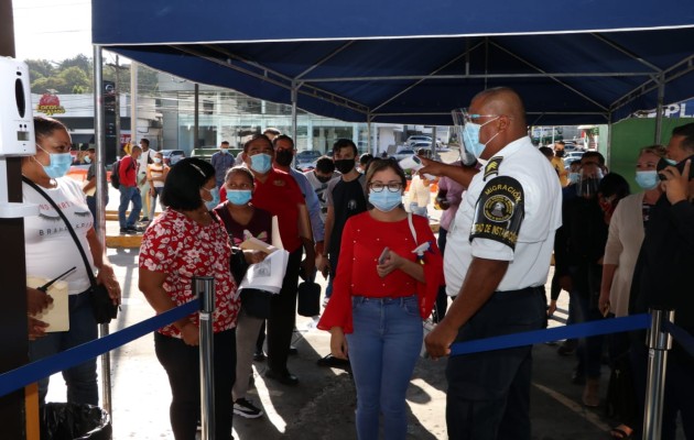 A través de un comunicado la entidad mencionó que la Constitución Política de la República de Panamá establece en el artículo 15 que: “tanto nacionales como extranjeros que se encuentren en el territorio de la República, estarán sometidos a la Constitución y a las leyes”.