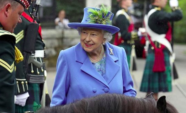 'Toda la familia se entristece al conocer lo difícil que han sido los últimos años para Enrique y Meghan', dijo la reina Isabel II en un comunicado. Foto: Instagram / @ theroyalfamily