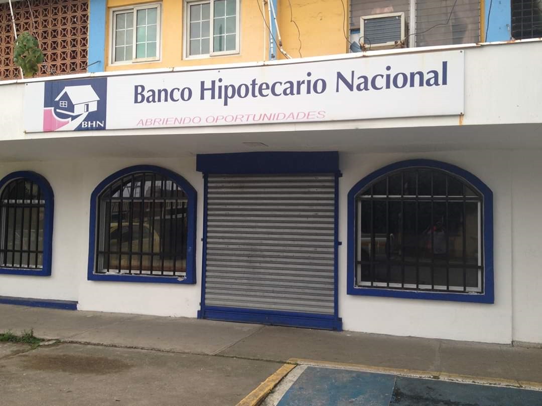 Se busca integrar la plataforma tecnológica en el Banco Hipotecario Nacional (BHN) para agilizar los trámites. Foto: Diómedes Sánchez S. 