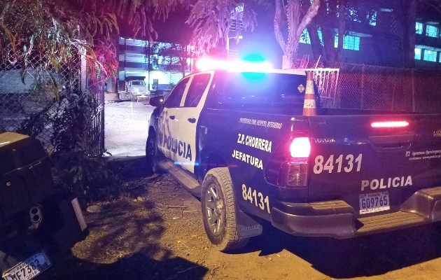 El guardia de seguridad, quien laboraba para la empresa Block Security fue trasladado al hospital regional Nicolás A. Solano en un vehículo de la Policía Nacional (PN), en donde falleció minutos después de su ingreso.