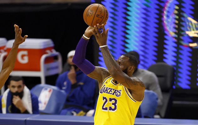 LeBron James tiene en vilo a los Lakers.