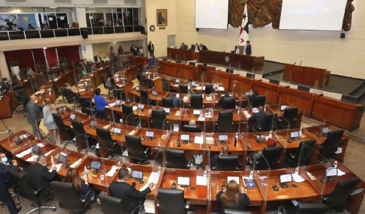 El pasado martes, de forma abrupta, el Pleno de la Asamblea decidió suspender el proyecto sobre el uso del cannabis medicinal.  Cortesía