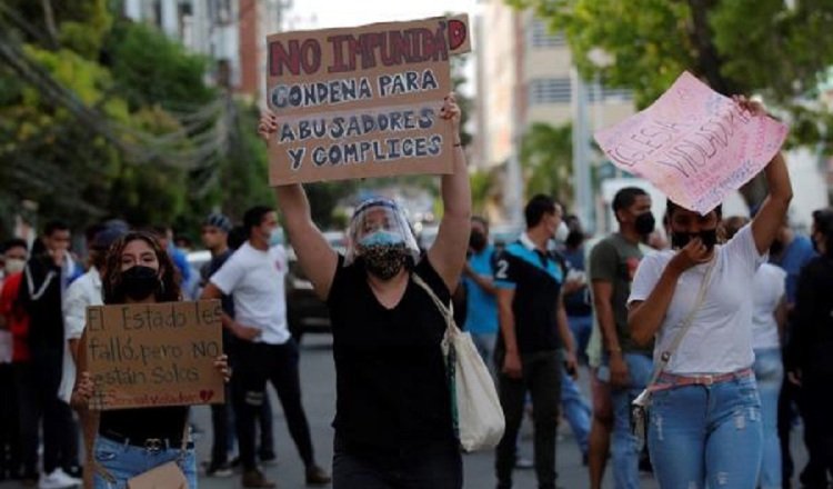 Protestas en la ciudad capital y otros puntos  no se han hecho esperar desde el día que se conoció sobre los supuestos abusos en albergues. Archivo. 