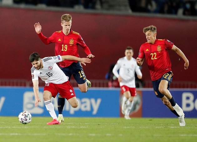 Dani Olmo (19) le dio la victoria a España. Foto: EFE