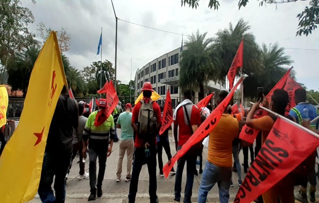 Sindicatos advierte que la clase trabajadora no está representada en la mesa del diálogo por la CSS. Foto:Cortesía