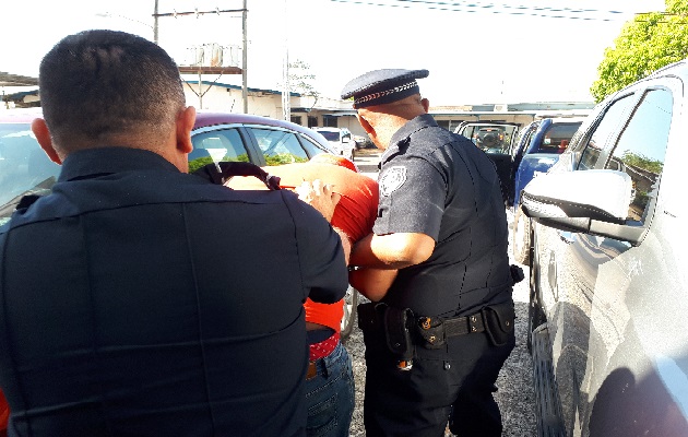Se intensifican los operativos policiales en Veraguas para combatir a la delincuencia local y la que se desplaza desde otras provincias.