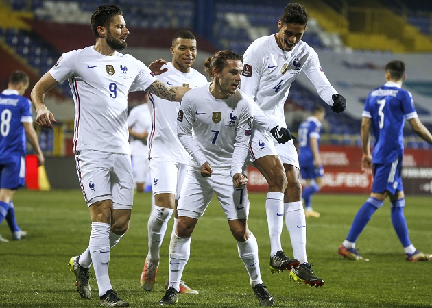 Antoine Griezmann (7)  se convirtió hoy en el cuarto máximo goleador histórico galo con 35 dianas, tras superar a Trezeguet. Foto: EFE 