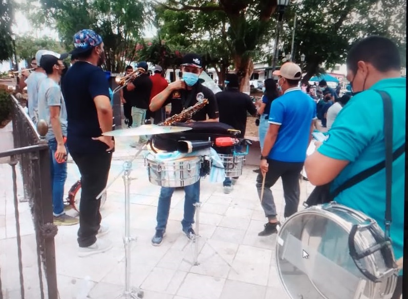 Se concentraron en el parque Juan Demóstenes Arosemena de la ciudad de Santiago. Foto:Melquiades Vásquez