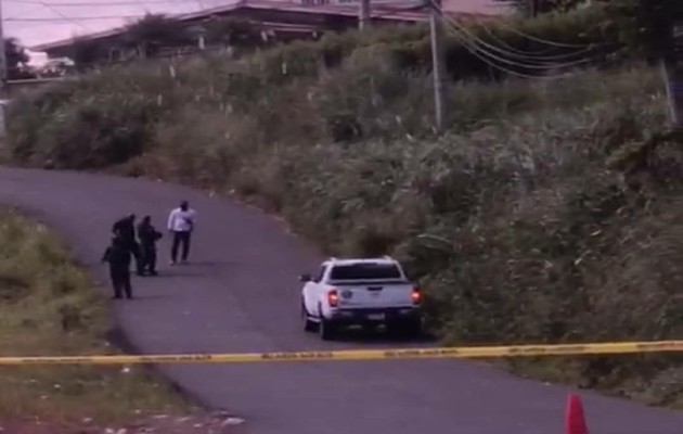 Al momento del hallazgo del cadáver, el sujeto fue encontrado atado de manos y pies y con varios disparos en la cabeza.